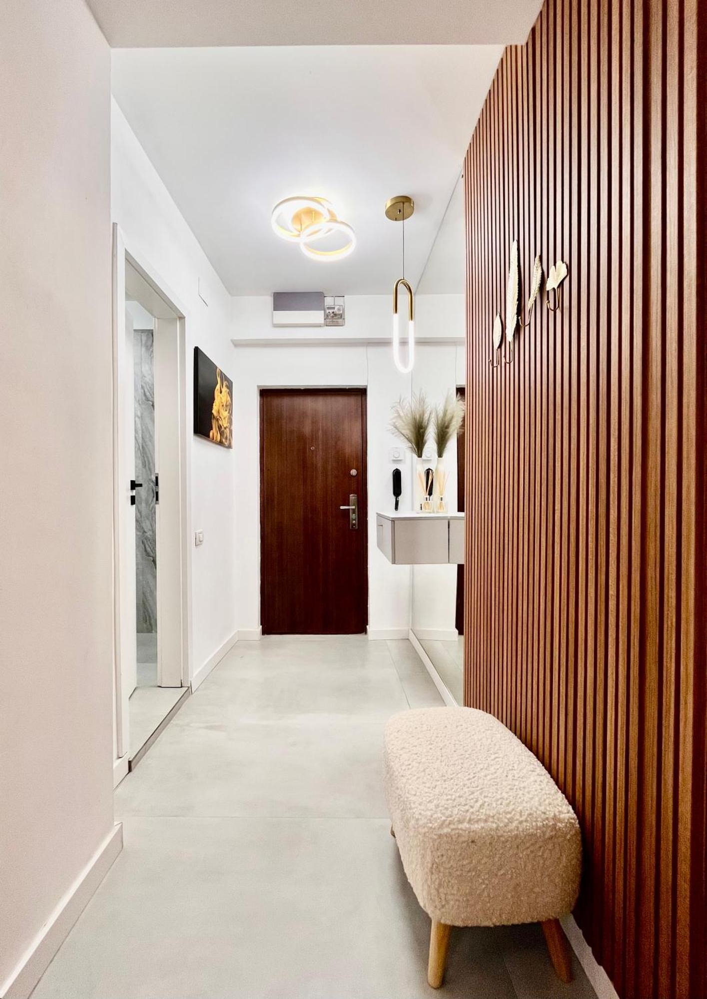 Nomad Instastudio - Steps From Old Town Bucureşti Ngoại thất bức ảnh